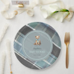 Assiettes En Carton Baby shower Garçon en peluche gris et bleu plaid<br><div class="desc">Bienvenue à votre petite avec un charme intemporel. Cette plaque en papier baby shower présente un ours en peluche doux avec un ruban bleu. L'arrière - plan présente un gris foncé traditionnel, avec de subtiles touches de bleu ardoise et de vert pour une touche fraîche et moderne. Parfait pour les...</div>