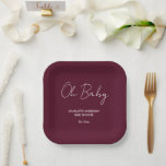Assiettes En Carton Baby shower script moderne bordeaux élégant<br><div class="desc">Baby shower script moderne bordeaux élégant design de fête. Conception idéale sans distinction de genre. Idéal pour coordonner l'été,  l'automne,  l'automne,  la conception des baby showers d'hiver.</div>