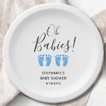 Assiettes En Carton Baby shower Twin Boys<br><div class="desc">Ces assiettes en papier baby shower pour garçons jumeaux sont décorées avec une typographie de script moderne et des pieds d'enfant aquarelle en bleu pastel. Facile à personnaliser. Aquarelle originale © Michele Davies.</div>