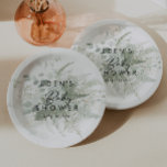 Assiettes En Carton Baby shower vert et or moderne<br><div class="desc">Présentant notre magnifique verdure moderne et des plaques en papier baby shower or, avec des accents dorés délicats au milieu du feuillage luxuriant de sauge eucalyptus feuilles et motifs de fougères. Son design minimaliste, imprégné d'éléments botaniques, évoque une atmosphère bohème et enchanteresse. Plongez dans la beauté sereine de la verdure...</div>