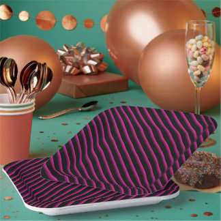 Assiettes En Carton Bandes diagonales en noir et rose chaud