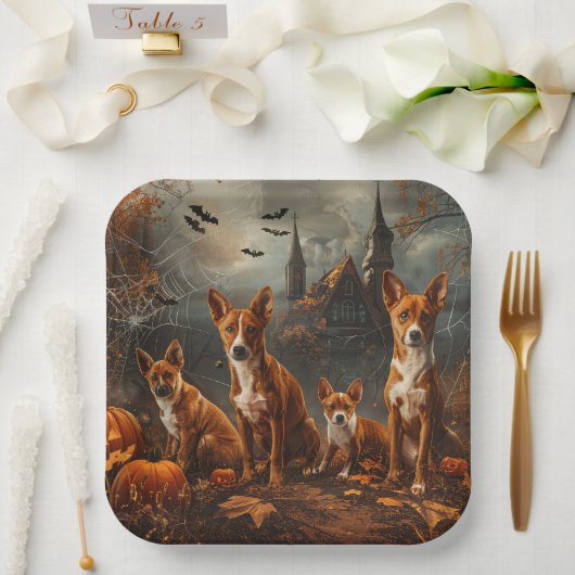 Assiettes En Carton Basenji Halloween Chien De Nuit Délice (Mariage)