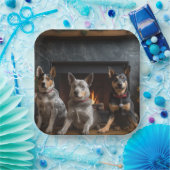 Assiettes En Carton Bataille australienne près de la cheminée Noël (Fête)