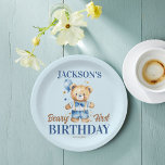 Assiettes En Carton Béary premier garçon anniversaire mignon peluche b<br><div class="desc">Porter les premiers garçons de fête d'anniversaire vaisselle personnalisée assiettes de fête,  aquarelle mignonne ours en peluche habillé en pantalon et une cravate arc tenant un ballon bleu plaques de fête bleu brun et blanc.</div>