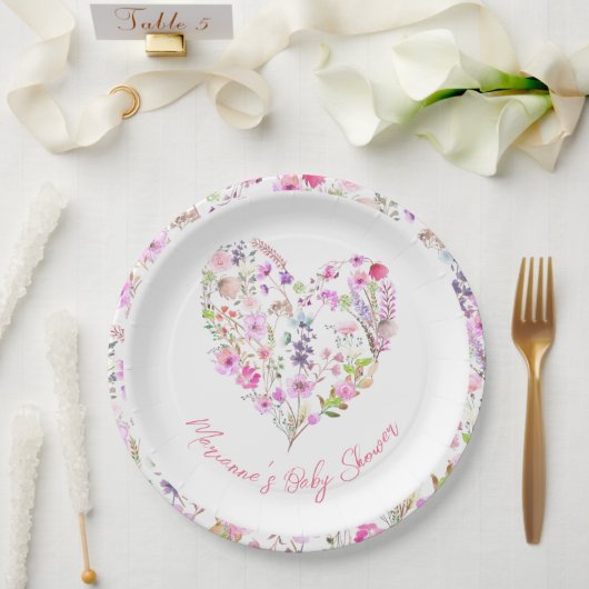 Assiettes En Carton Bébé au coeur rose fleuri dans le Baby shower en f (Mariage)