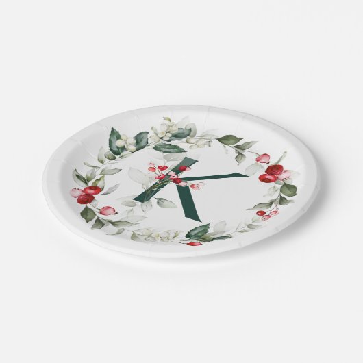 Assiettes En Carton Berries d'hiver Monogramme K Plaque de papier (Angle)