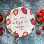 Assiettes En Carton Berry aux fraises sucrées Premier 1er anniversaire<br><div class="desc">Célébrez dans le style avec ces plaques de papier 1er anniversaire branchées. Le design est facile à personnaliser avec votre propre libellé et votre famille et vos amis seront ravis de voir ces fabuleuses assiettes de fête. Les éléments correspondants se trouvent dans la collection.</div>