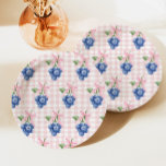 Assiettes En Carton Berry Sweet bleu 1er anniversaire En vichy rose<br><div class="desc">Berry Sweet blueberry anniversaire avec arc rose et en vichy ping.</div>