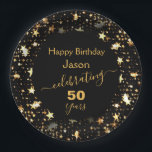 Assiettes En Carton Black and Gold 50th Birthday Parties scintillant S<br><div class="desc">Design élégant noir et or 50ème anniversaire avec étoiles dorées brillantes. Parfait pour lui ou pour elle. Joyeux anniversaire ! Coordonner avec les fournitures de fête trouvées dans les collections "Cheers and Beers" et "Cheers for the Years". Il est facile de personnaliser ce modèle pour toute célébration d'anniversaire marquant. Il...</div>