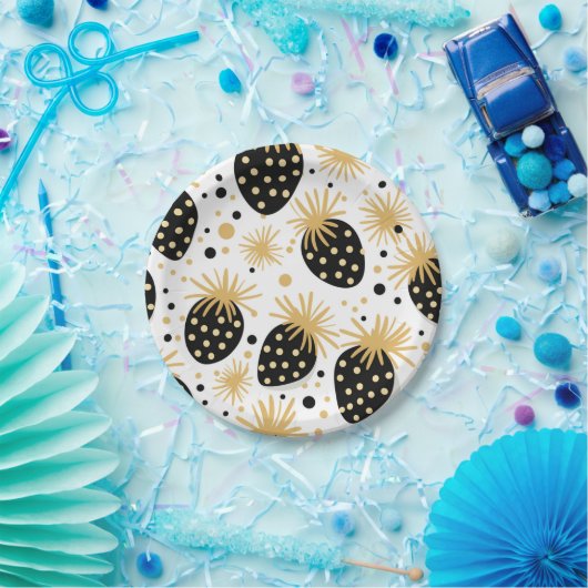 Assiettes En Carton Black and Gold Strawberry Pattern (Fête)