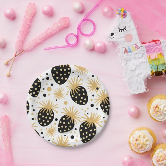 Assiettes En Carton Black and Gold Strawberry Pattern (Fête)