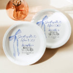 Assiettes En Carton Blue Bow Quelque chose de bleu avant que je fasse<br><div class="desc">Blue Bow Quelque chose de bleu avant de faire Plaques de papier Fête des mariées Cette jolie plaque de Fête des mariées de boule bleue comporte un arc peint à la main avec typographie moderne. Une façon parfaite de mettre l'accent sur votre journée spéciale ! Les couleurs du texte et...</div>