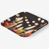 Assiettes En Carton Bougies D'Anniversaire Et Lumières De Bokeh (Angulaire)