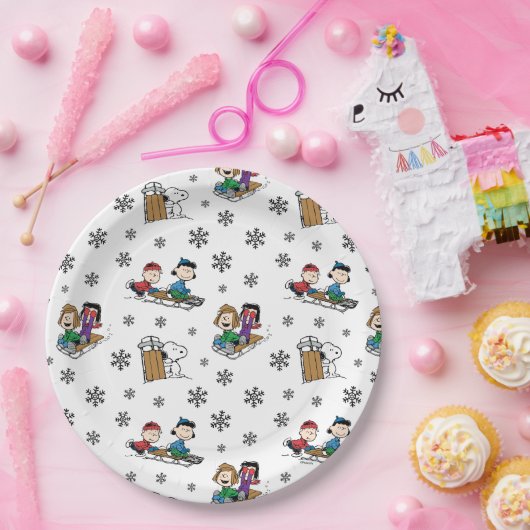 Assiettes En Carton cacahuètes | Hiver Sledding Fun Motif (Fête)