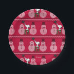 Assiettes En Carton cacahuètes | Snoopy Christmas Sweater Snowman<br><div class="desc">Célébrez les fêtes et votre amour des cacahuètes avec ce pull de Noël moche avec Snoopy et une rangée de bonhommes de neige.</div>