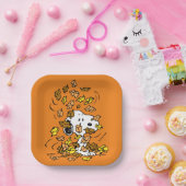 Assiettes En Carton cacahuètes | Snoopy Pile de Feuilles (Fête)
