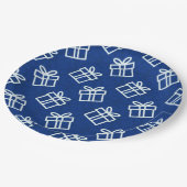 Assiettes En Carton Cadeaux blancs de Noël avec Arrière - plan bleu (Angle)