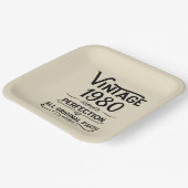 Assiettes En Carton Cadeaux d'anniversaire vintages personnalisés noir (Angulaire)