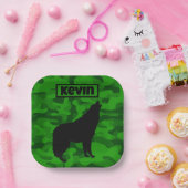 Assiettes En Carton Camo vert moderne noir Wolf Silhouette Monogramme (Fête)