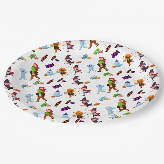 Assiettes En Carton Caractères Halloween mignons (Angle)