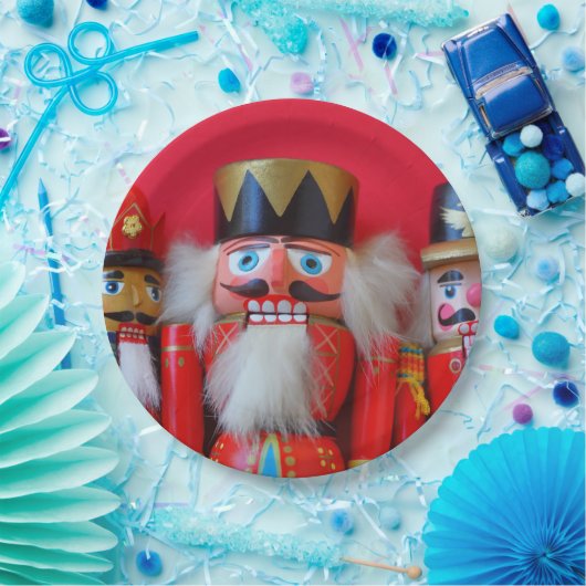 Assiettes En Carton Casse-noix en uniforme rouge (Fête)