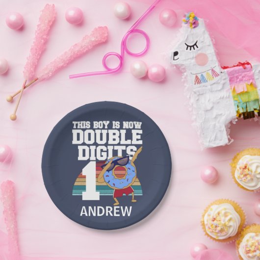 Assiettes En Carton Ce garçon est maintenant Double chiffres Funny 10e (Fête)