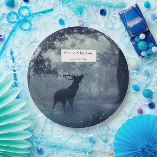 Assiettes En Carton Cerf avec Antlers dans une forêt ombragée - Mariag (Fête)