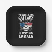 Assiettes En Carton Cette dame aux chats sans enfants vote Kamala-Harr (Recto)