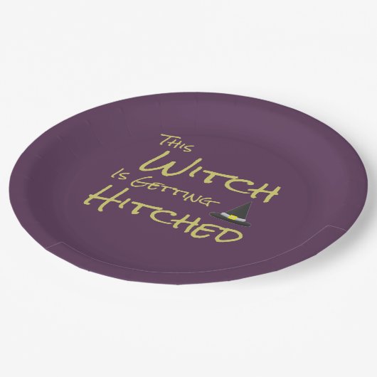 Assiettes En Carton Cette Sorcière Est En Train D'Être Hachée (Angle)
