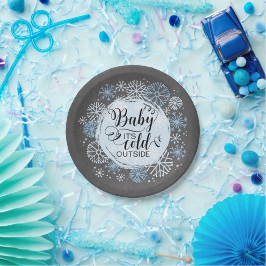 Assiettes En Carton Chalkboard Baby It's Cold Outside 7" Plaque en pap (Fête)