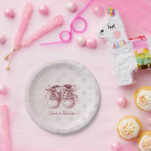 Assiettes En Carton Chaussures de bébé rose Plaque de papier (Fête)