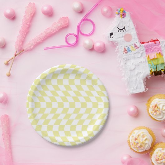 Assiettes En Carton Chèques Jaunes Rétro Wavy Warped Checkerboard (Fête)