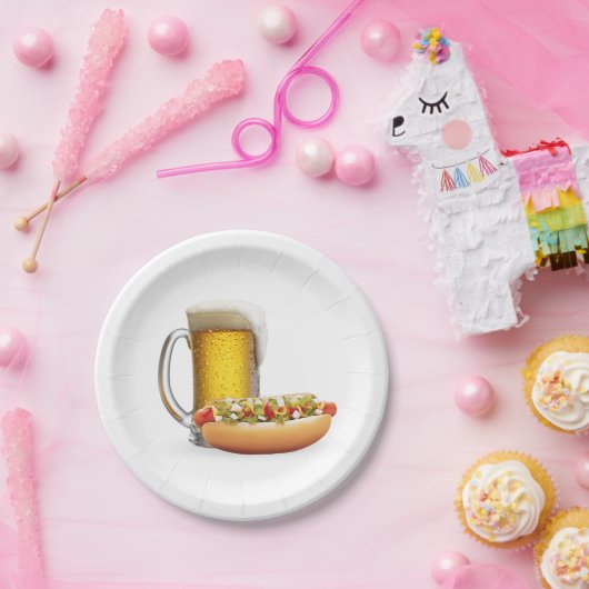 Assiettes En Carton Chien chaud et bière sur blanc (Fête)