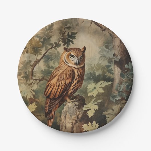 Assiettes En Carton Chouette majestueuse dans une forêt (Devant)