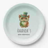 Assiettes En Carton Chouette mignonne dans un chapeau vert Anniversair (Devant)