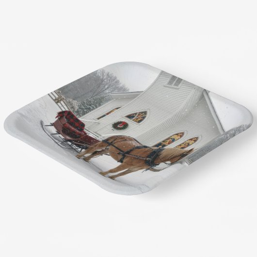 Assiettes En Carton Christmas Horse-Drawn Sleigh Waiting By a Chapel (Angulaire)