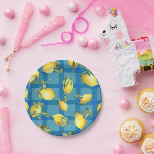 Assiettes En Carton Citrons sur le plaid bleu (Fête)