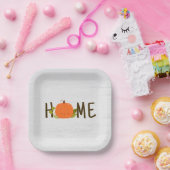 Assiettes En Carton Citrouille Automne Avec Texte À La Maison Sur Bois (Fête)