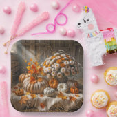 Assiettes En Carton Citrouilles d'automne et mamans dans une grange (Fête)