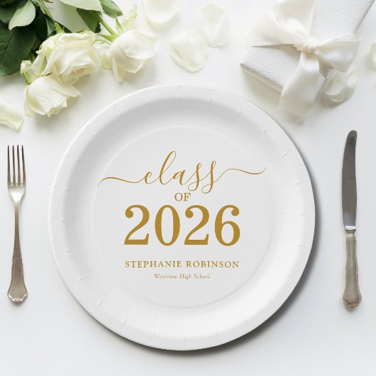Assiettes En Carton Class of 2026 Gold Script Graduation  