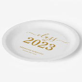 Assiettes En Carton Classe de 2023 Gold Script Graduation (Angle)