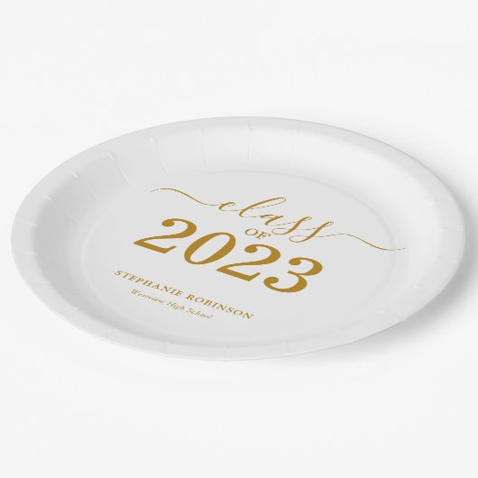 Assiettes En Carton Classe de 2023 Gold Script Graduation (Angle)