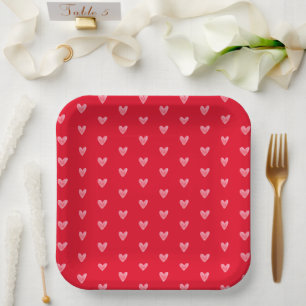 Assiettes En Carton Cœurs en aquarelle pâle de forme carrée sur fond r