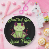 Assiettes En Carton conception de la jeune fille qui aime les grenouil (Fête)
