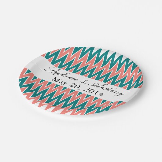 Assiettes En Carton Coral rose et Turquoise Mariage Zigzag (Angle)