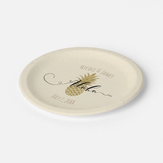 Assiettes En Carton Crème d'ananas d'or Mariage tropical élégant (Angle)