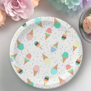 Assiettes En Carton Crème glacée et saupoudrer gâteau de fête d'annive