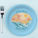 Assiettes En Carton Cute Beach Waves Sunshine Blue Surfer Party<br><div class="desc">Plate-forme en papier surf de style vintage avec de belles vagues turquoises de l'océan et un soleil brillant avec des palmiers en été. Le design du surf grunge cool est complété par un texte personnalisé bleu turquoise en détresse pour vos vacances en famille ou votre voyage sur la plage.</div>