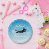 Assiettes En Carton Dachshund à travers la plaque de la fête des neige (Fête)
