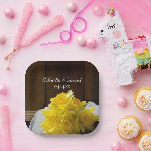 Assiettes En Carton Daffodiles rustiques et Mariage campagnard en bois (Fête)